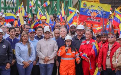 PRESIDENTA (E) DELCY RODRÍGUEZ PROMULGA LEY DE MINAS Y DESTACA CRECIMIENTO EN EL SECTOR MINERO DEL 10.9%