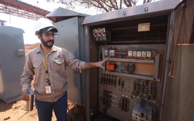Trabajadores optimizan control de vía férrea