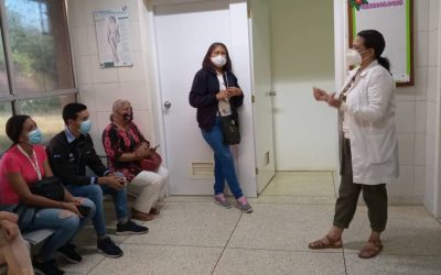 Charlas: ginecobstetricia, odontología, medicina interna y cardiología