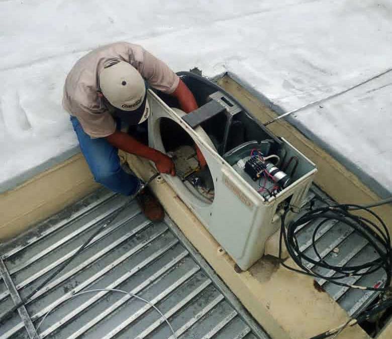 Servicios Industriales ejecuta mejoras en el Hospital «Dr. Américo Babó»