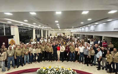 CORAZONES DE HIERRO RECIBIERON BOTONES POR AÑOS DE SERVICIO