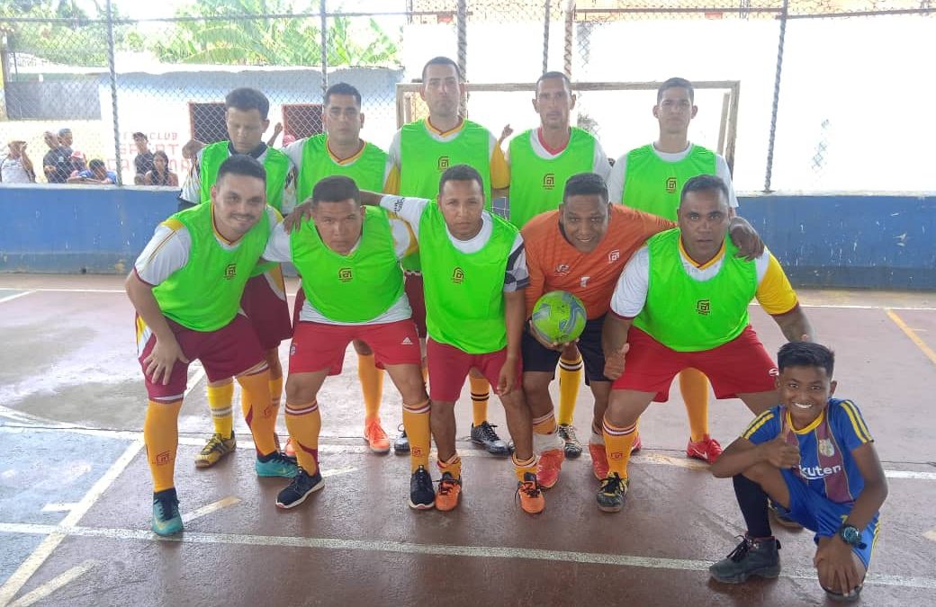 Ferrominera destaca en torneos de bolas criollas y fútbol de salón