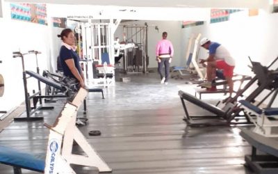 Inicia recuperación del gimnasio «César Bertani» con apoyo de los trabajadores