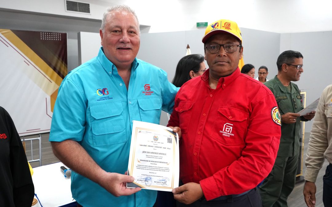176 trabajadores ferromineros graduados en diplomados