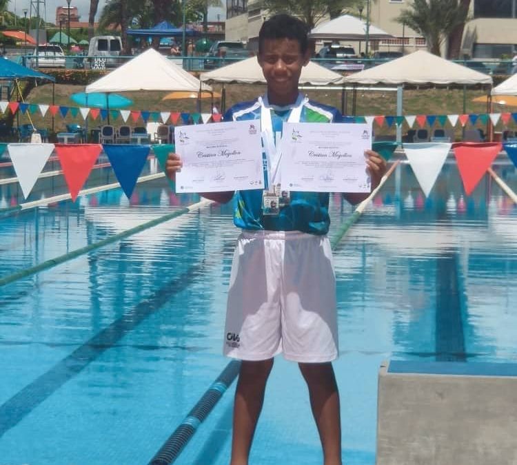 Ferrominerito rompe 2 récords estadales en Campeonato de Natación
