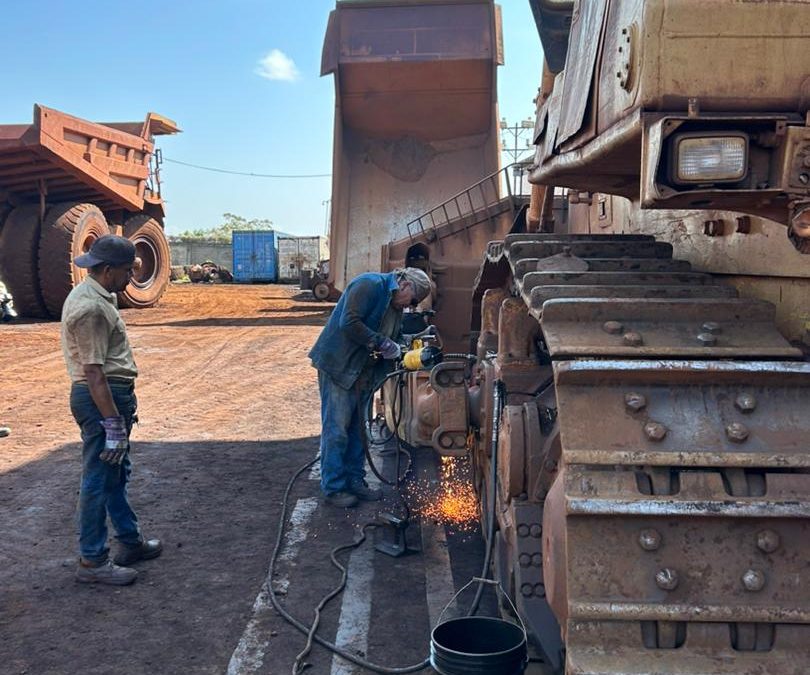 Ferrominera repotencia equipos pesados para el sistema de producción