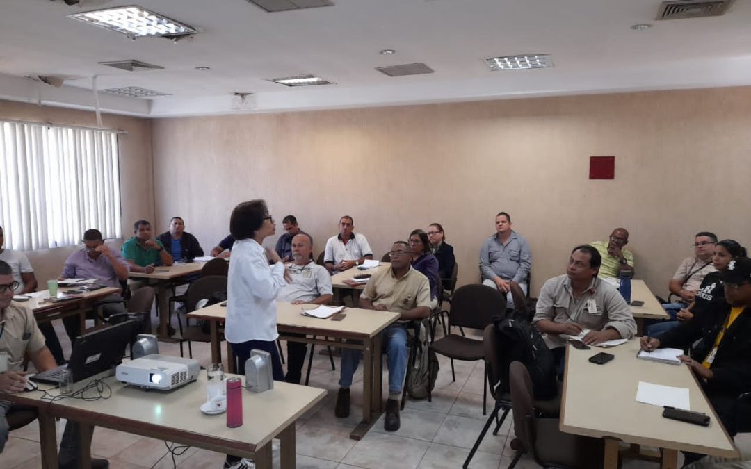 Ferromineros avanzan en la formación del Programa de Gerencia Media