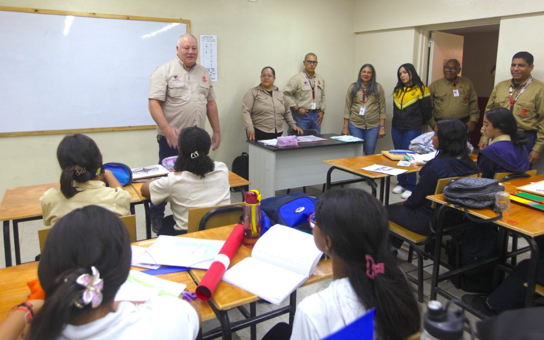 PDTE. ALDO CANTAFIO COMPARTIÓ CON LA COMUNIDAD EDUCATIVA DE LA  UEC “MARIO LEZAMA ESQUIVEL»