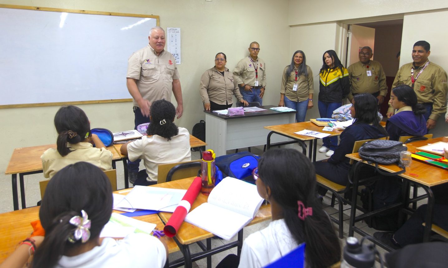Pdte. Aldo Cantafio compartió con la comunidad educativa de la UEC “Mario Lezama Esquivel”