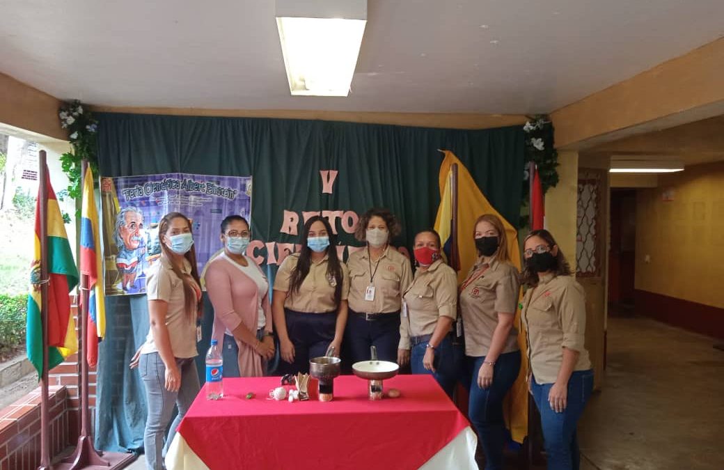Estudiantes de Mario Lezama Esquivel sobresalen en reto de ciencias