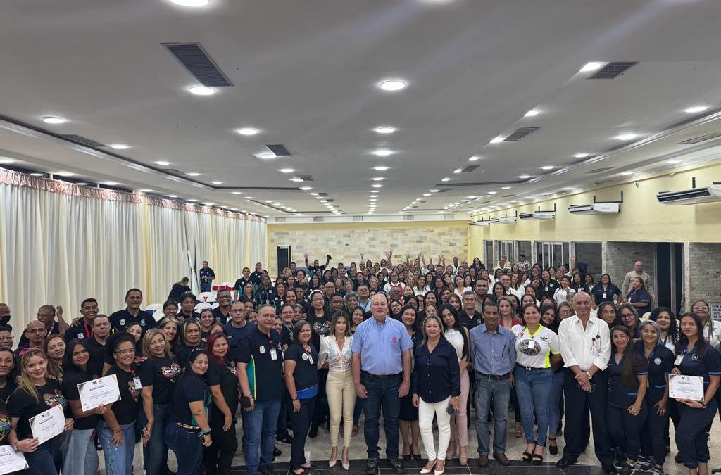 CVG Ferrominera homenajeó a los educadores del hierro