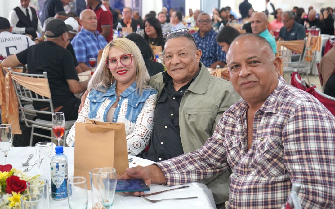 FERROMINERA ORINOCO RINDE HOMENAJE A JUBILADOS DEL HIERRO