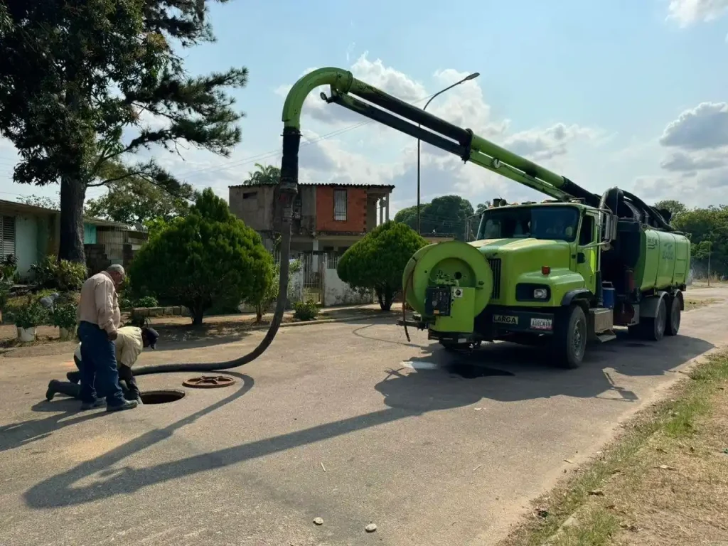 FMO reparó ductos, alcantarillas y tuberías de agua en Ciudad Piar